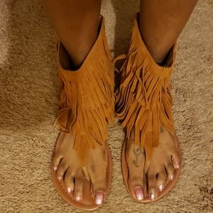 Final price!! Fun, flirty sandals